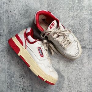 Autry Sneakers CLC Low 39